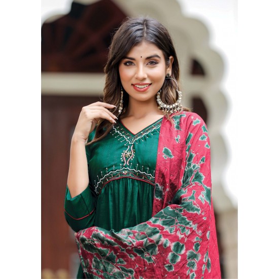 18 ATTITUDE KURTI WOMANIYA VOL.04