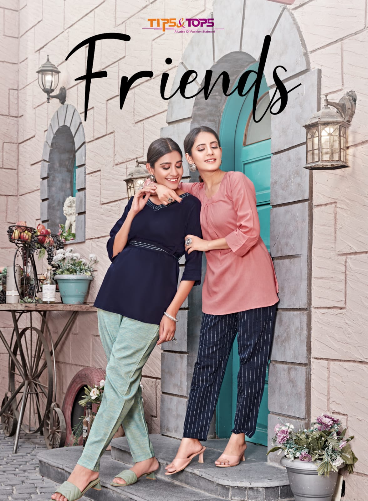 FRIENDS BY TIPS & TOPS